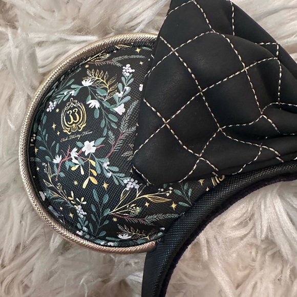 Club 33 Disney Mickey Holiday ears - Picture 2 of 5